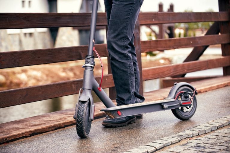 Top 12 Best Self Balancing Scooters & Hoverboards 2019 – Buyer’s Guide