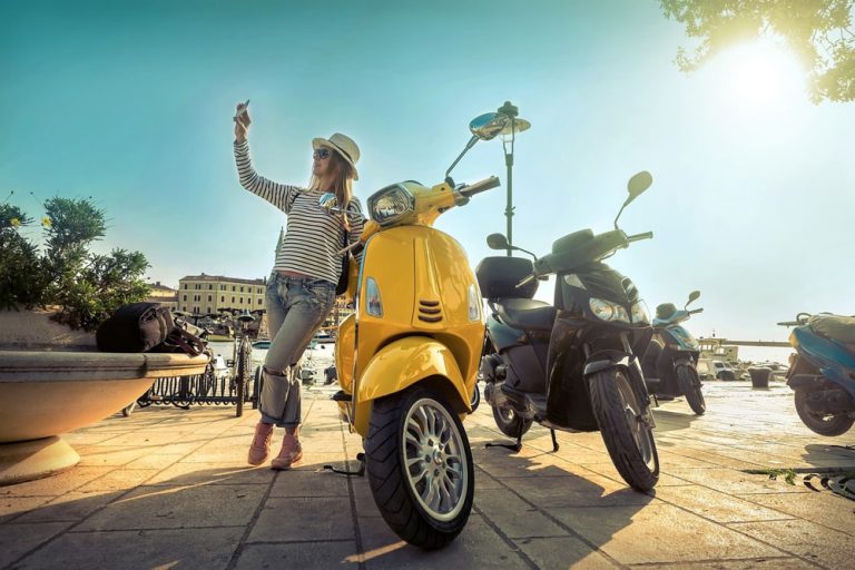 Top 12 Best 3 Wheel Scooter for Adults In 2019 (Included Electric)